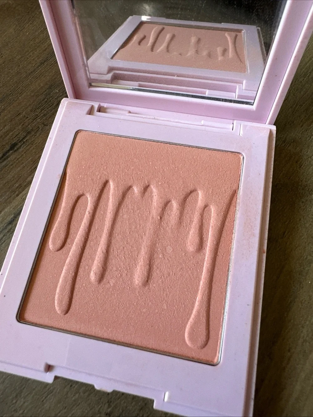 Kylie Jenner Cosmetics Pressed Blush Powder in “Kitten Baby” New No Box
